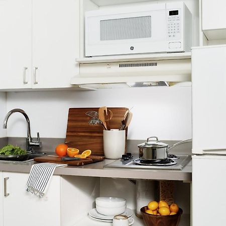 Intown Suites Extended Stay West Palm Beach Fl - Military Trail Rd Lake Park Esterno foto